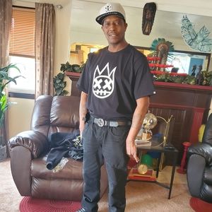 Meet your Posher, Carlos